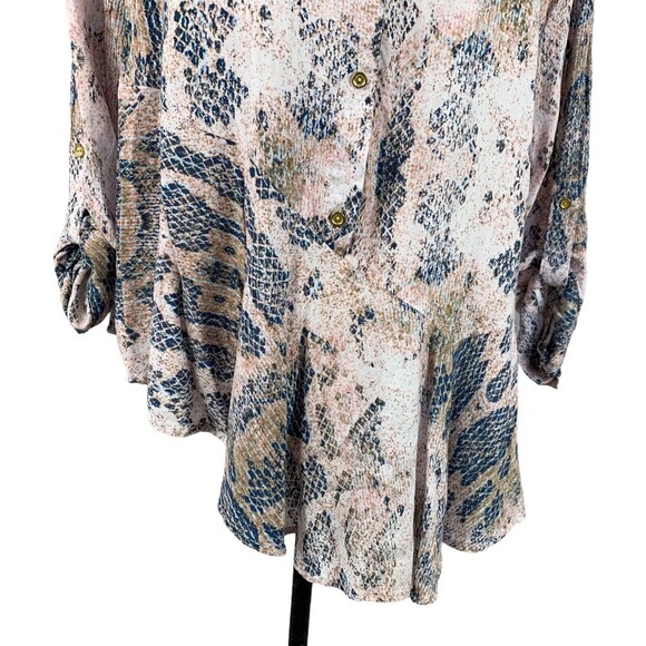 Como Vintage Slinky Snake Print Top 1/2 Button Hip Flare Tab Roll Sleeve Sz XL - Picture 8 of 10